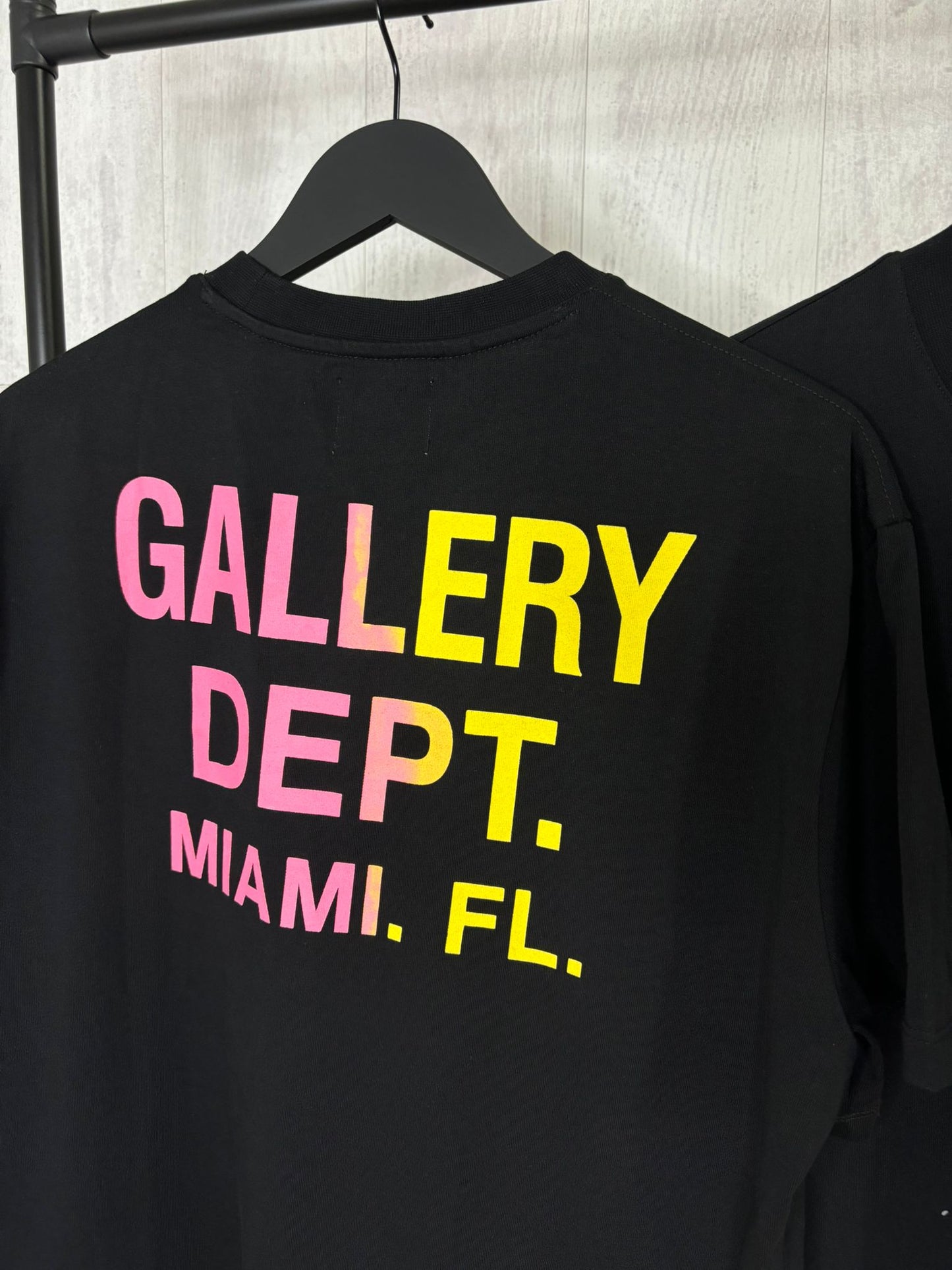 G CAMISETA