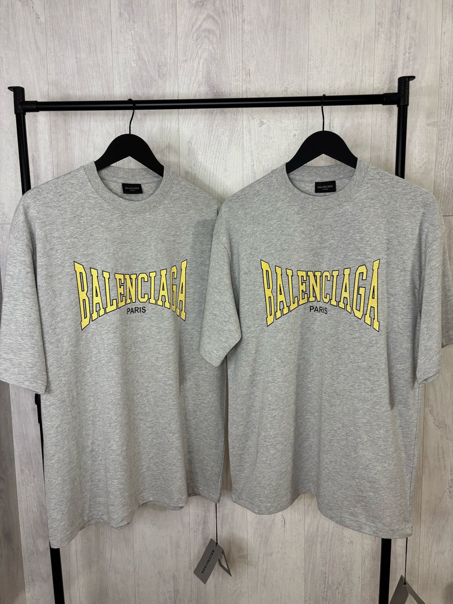 B CAMISETA
