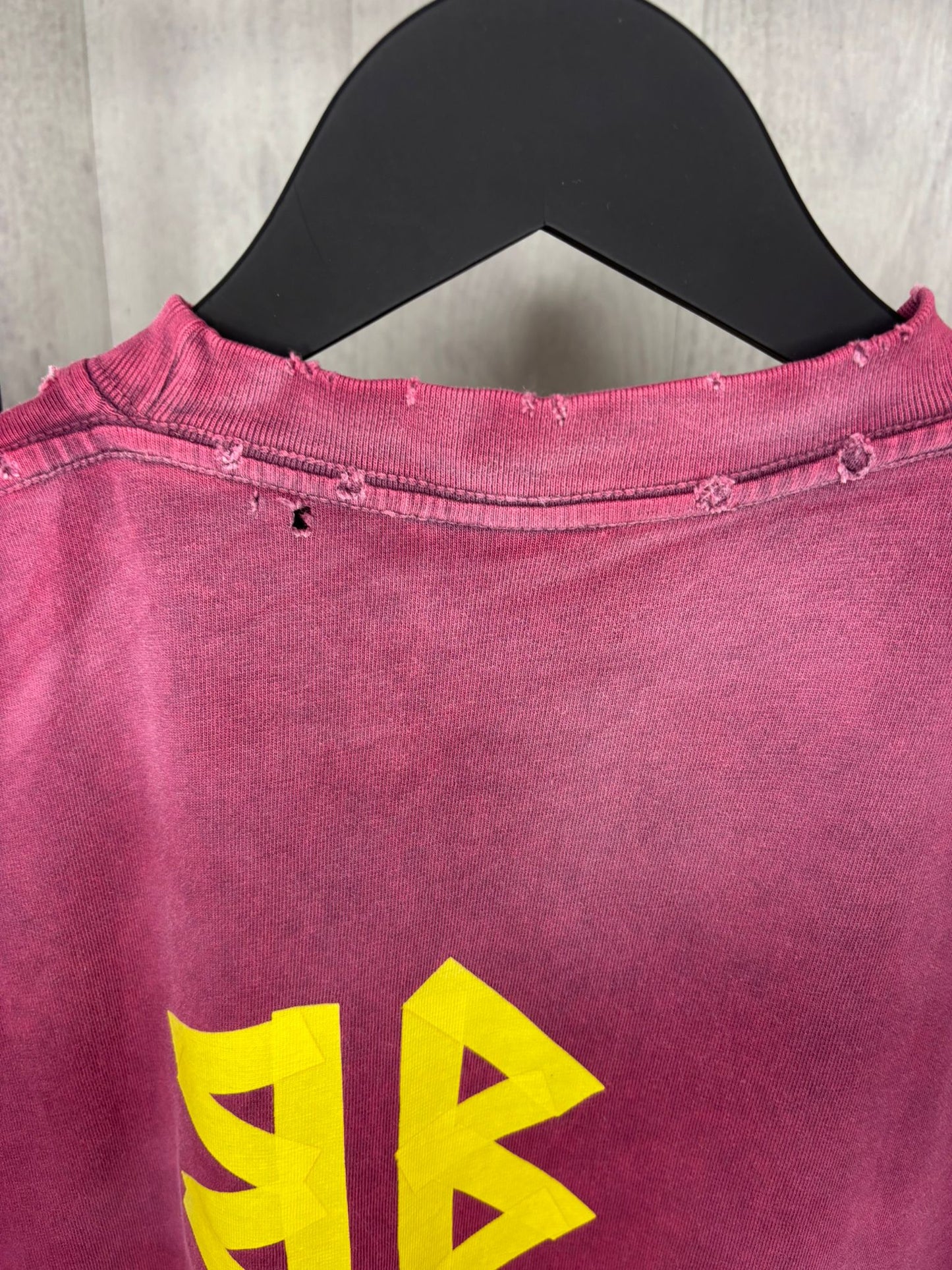 B CAMISETA