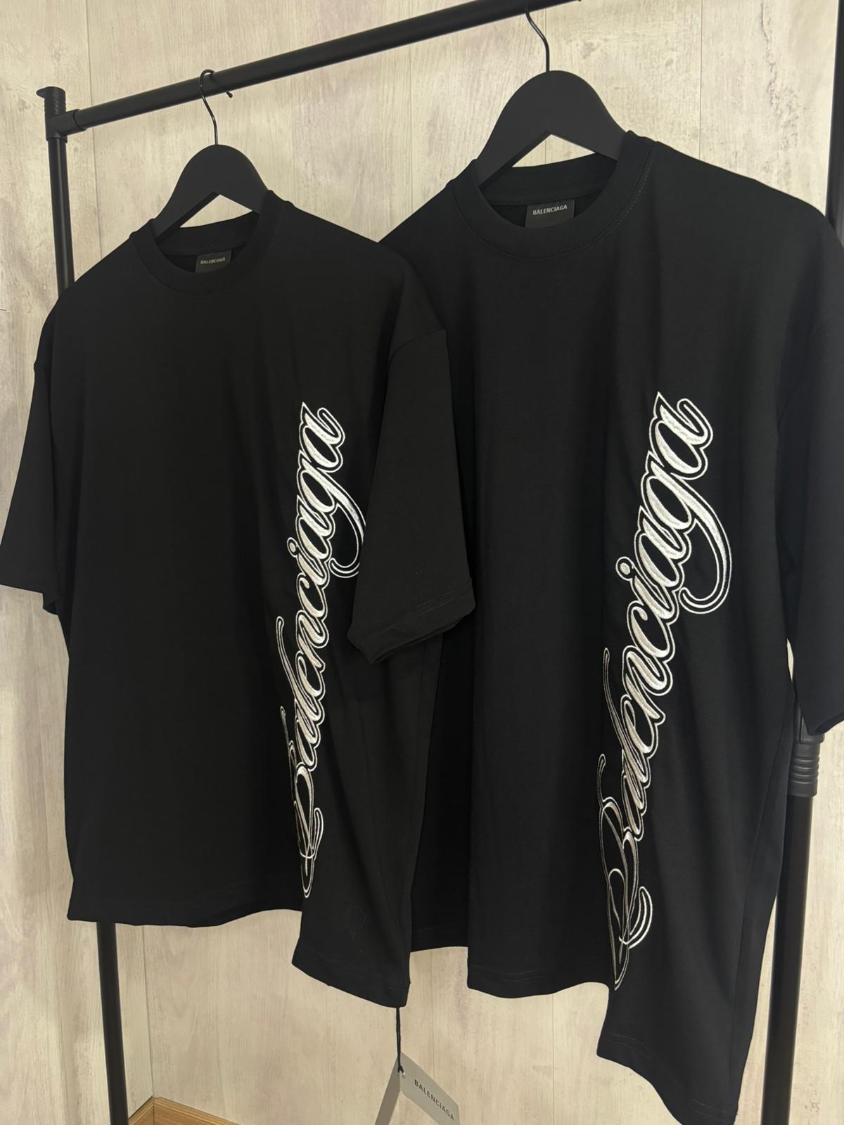 B CAMISETA