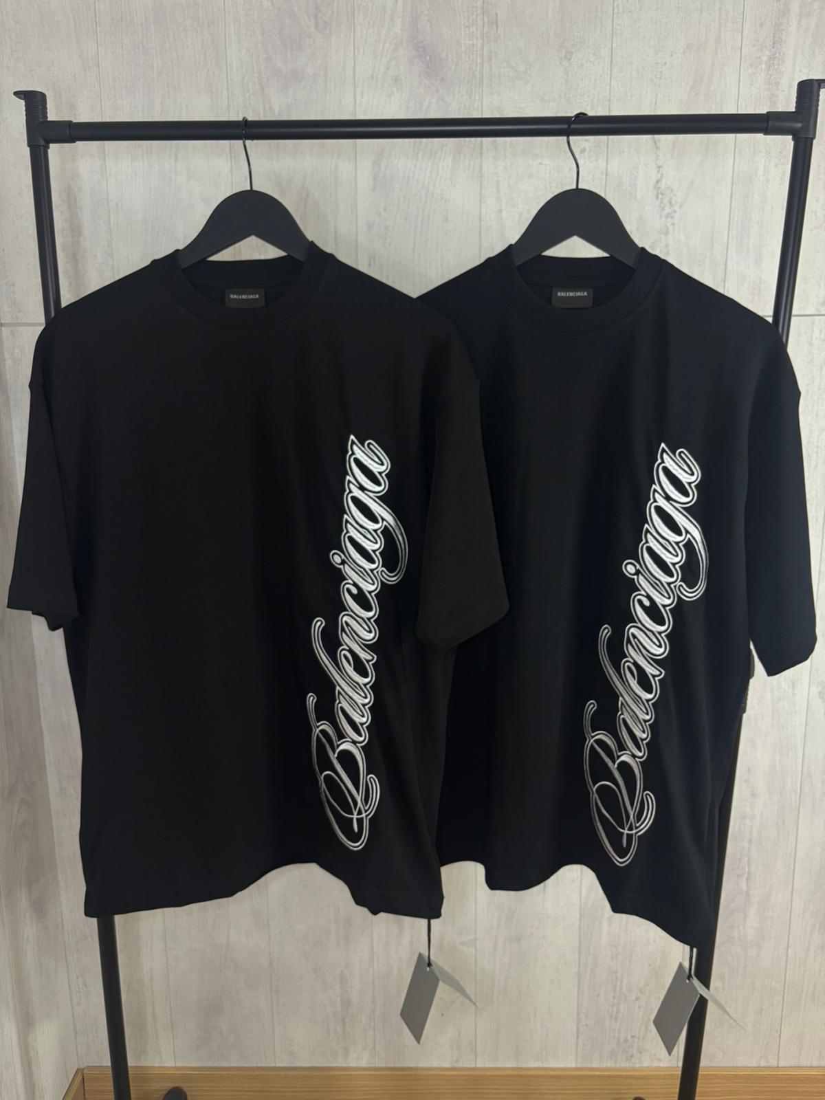 B CAMISETA