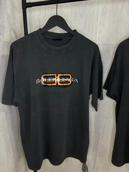 B CAMISETA