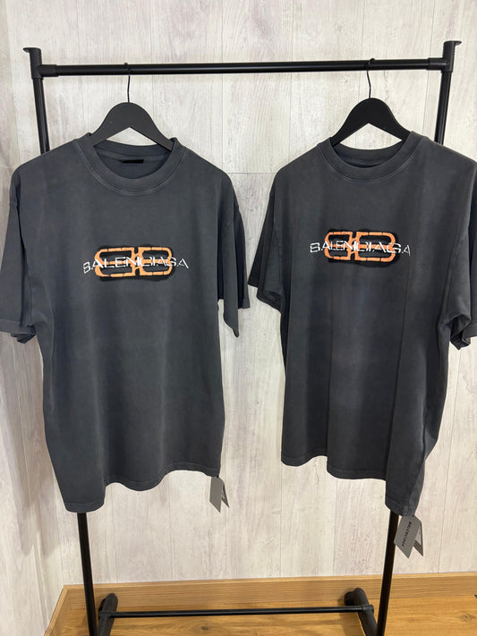 B CAMISETA